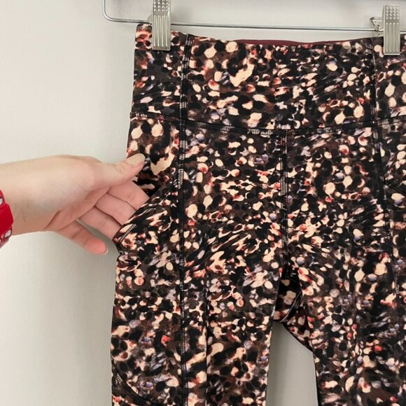 Lululemon Invigorate High-Rise Crop 23" Motion Flux Multi Leggings Size 2 - Picture 5 of 8